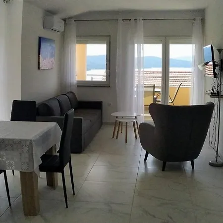 Stella Apartment